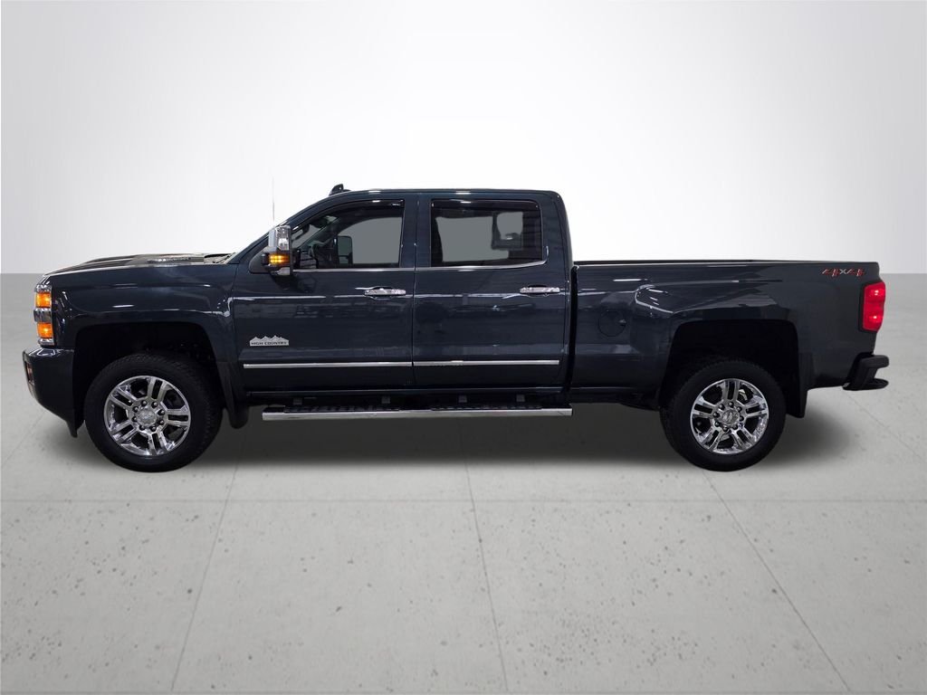 Used 2018 Gray Chevrolet High Country image 15