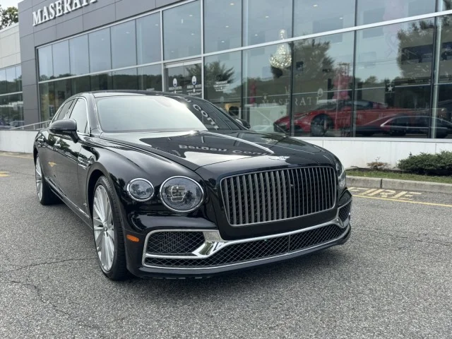 Used 2023 Black Sapphire Metallic Bentley Speed image 4