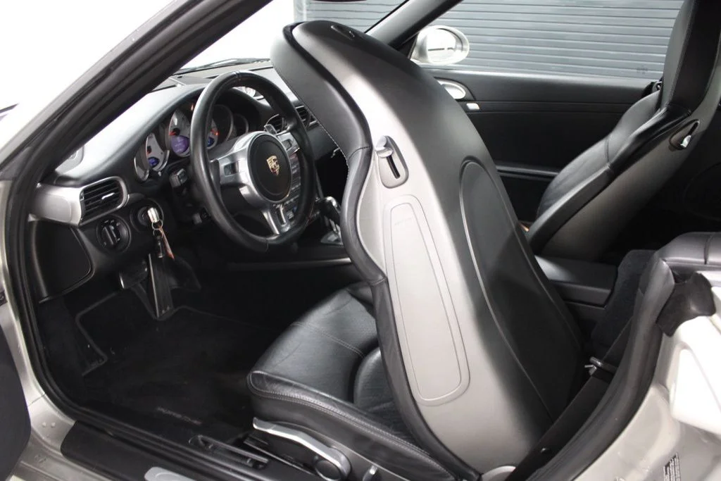 Used 2012 Platinum Silver Metallic Porsche Carrera S image 35