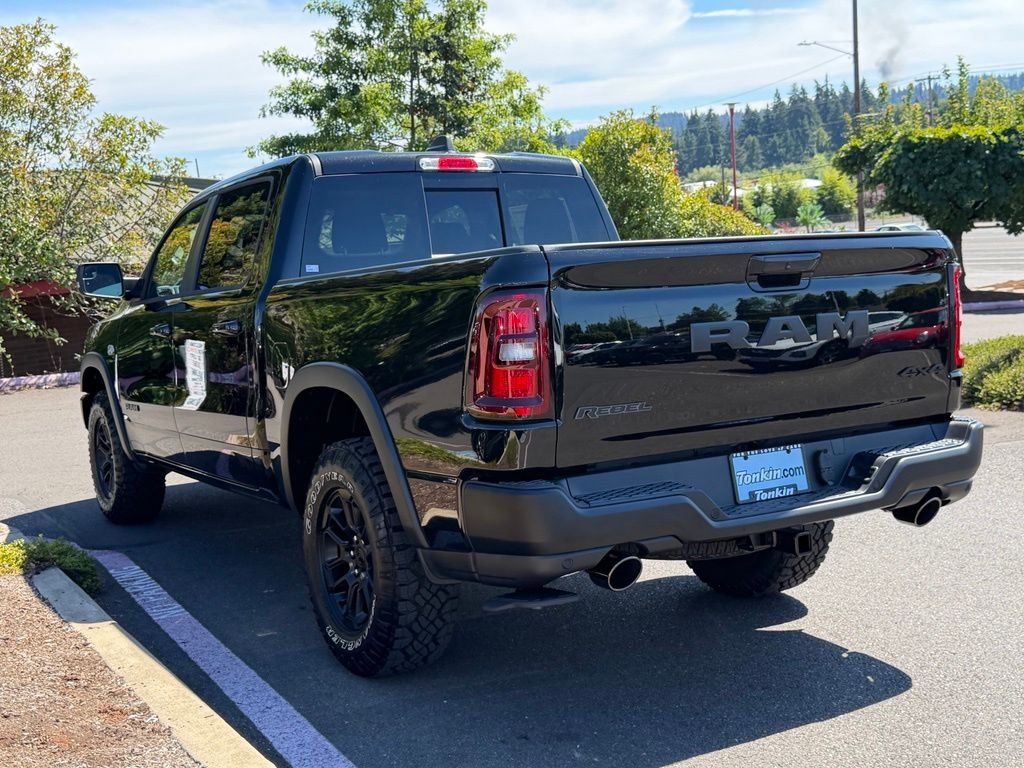 New 2026 Diamond Black Crystal Pearl-Coat Exterior Paint RAM Rebel image 5