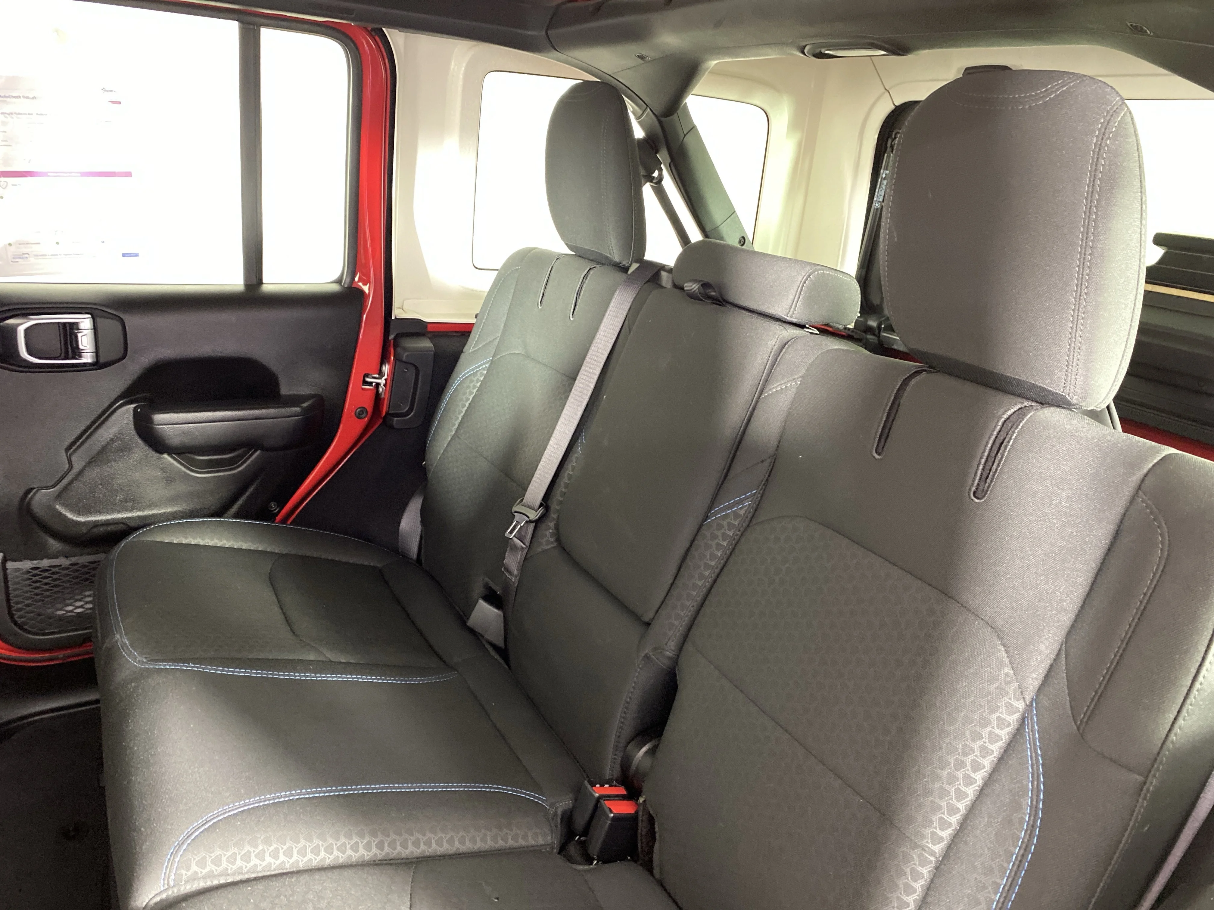 Used 2025 Firecracker Red Clearcoat Jeep Rubicon image 31