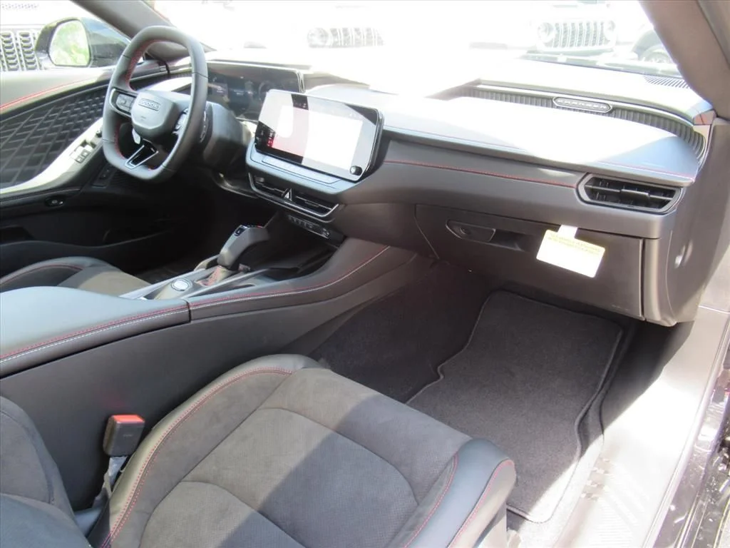 New 2026 Diamond Black Crystal Pearlcoat Dodge R/T Plus image 12