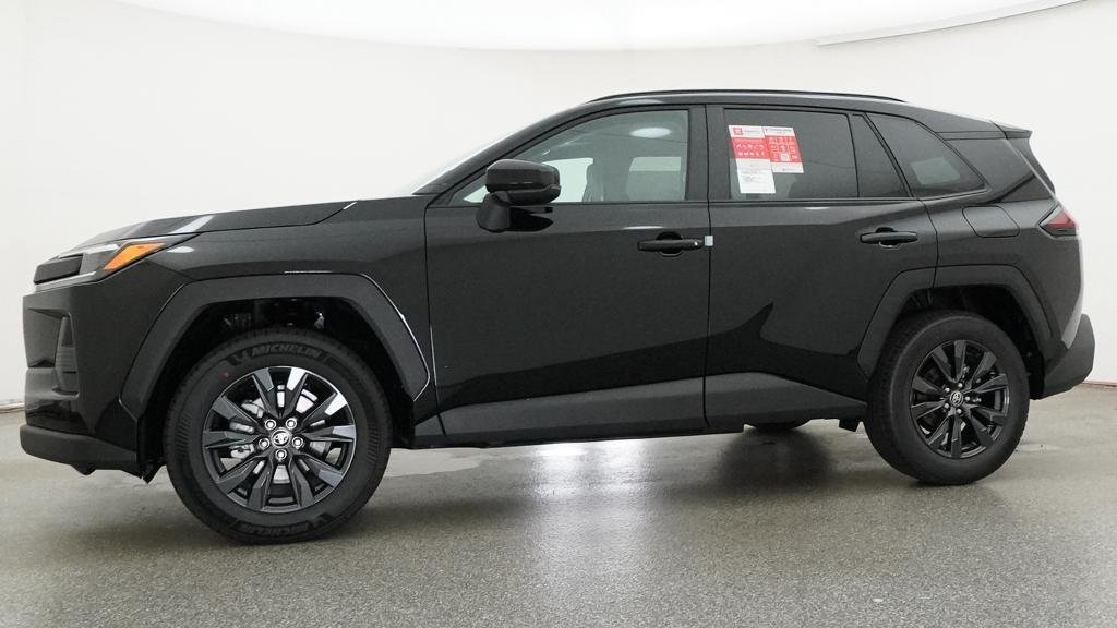 New 2026 Midnight Black Met Toyota XLE Premium image 4