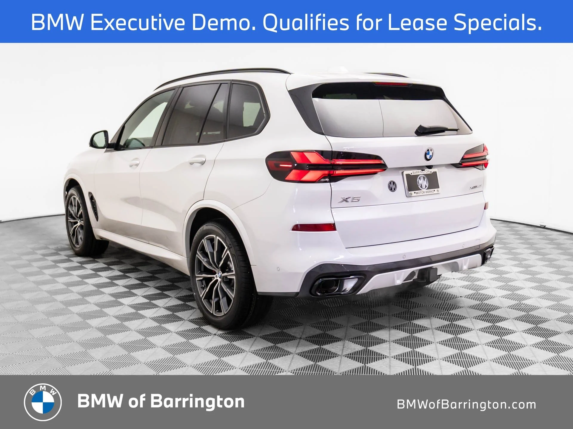 New 2026 White BMW xDrive40i image 3