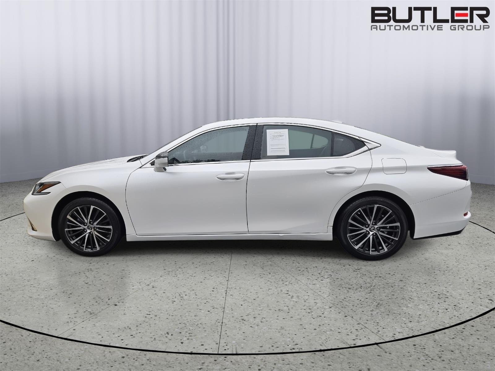 Used 2024 Eminent White Pearl Lexus ES 350 image 9