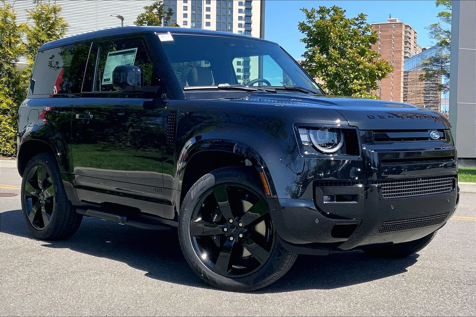 New 2026 Santorini Black Land Rover V8 image 2