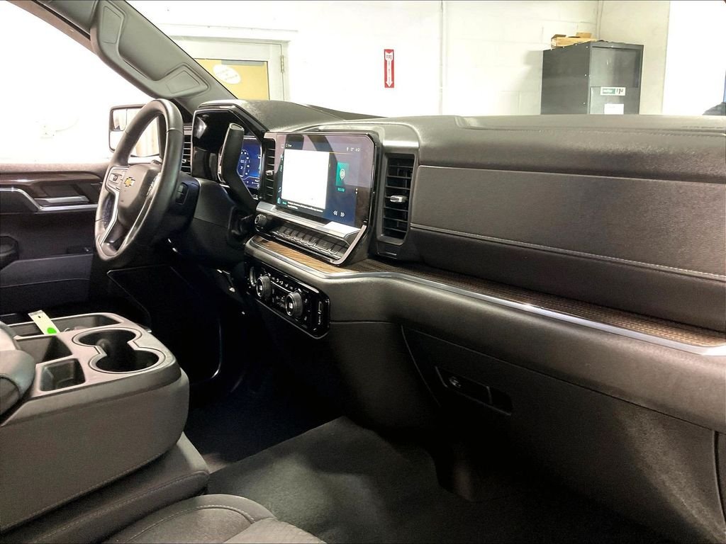 Used 2023 Gray Chevrolet LT image 14
