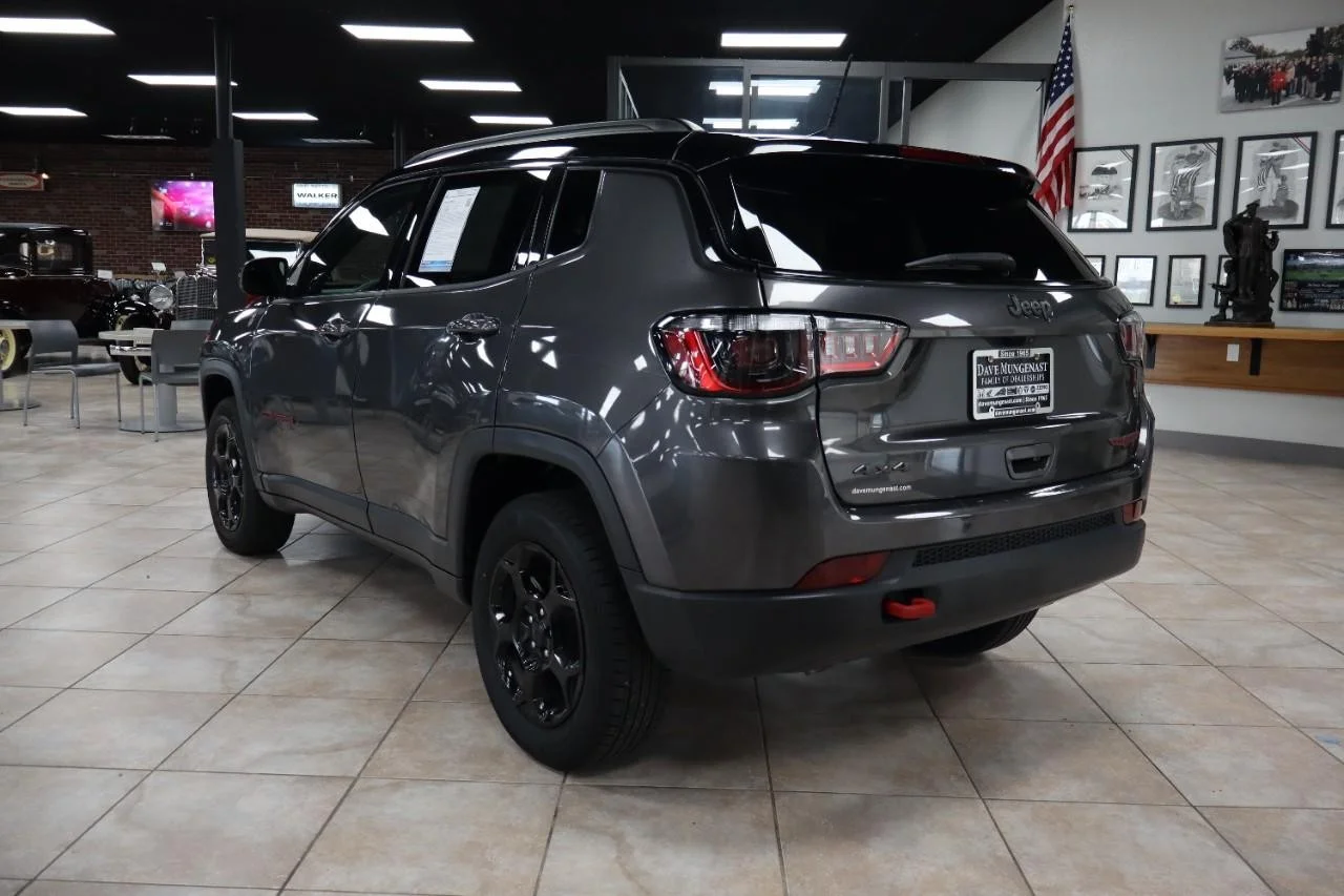 Used 2024 Baltic Gray Metallic Clear Coat Jeep Trailhawk image 4