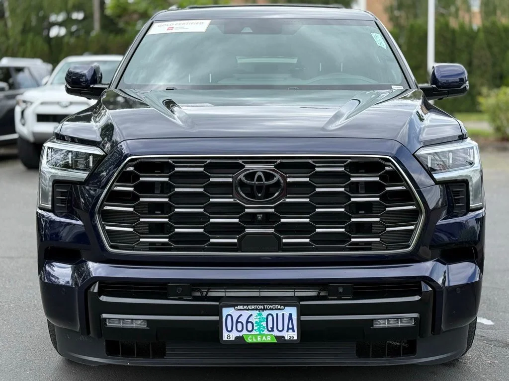 Certified Used 2025  Toyota Platinum image 8
