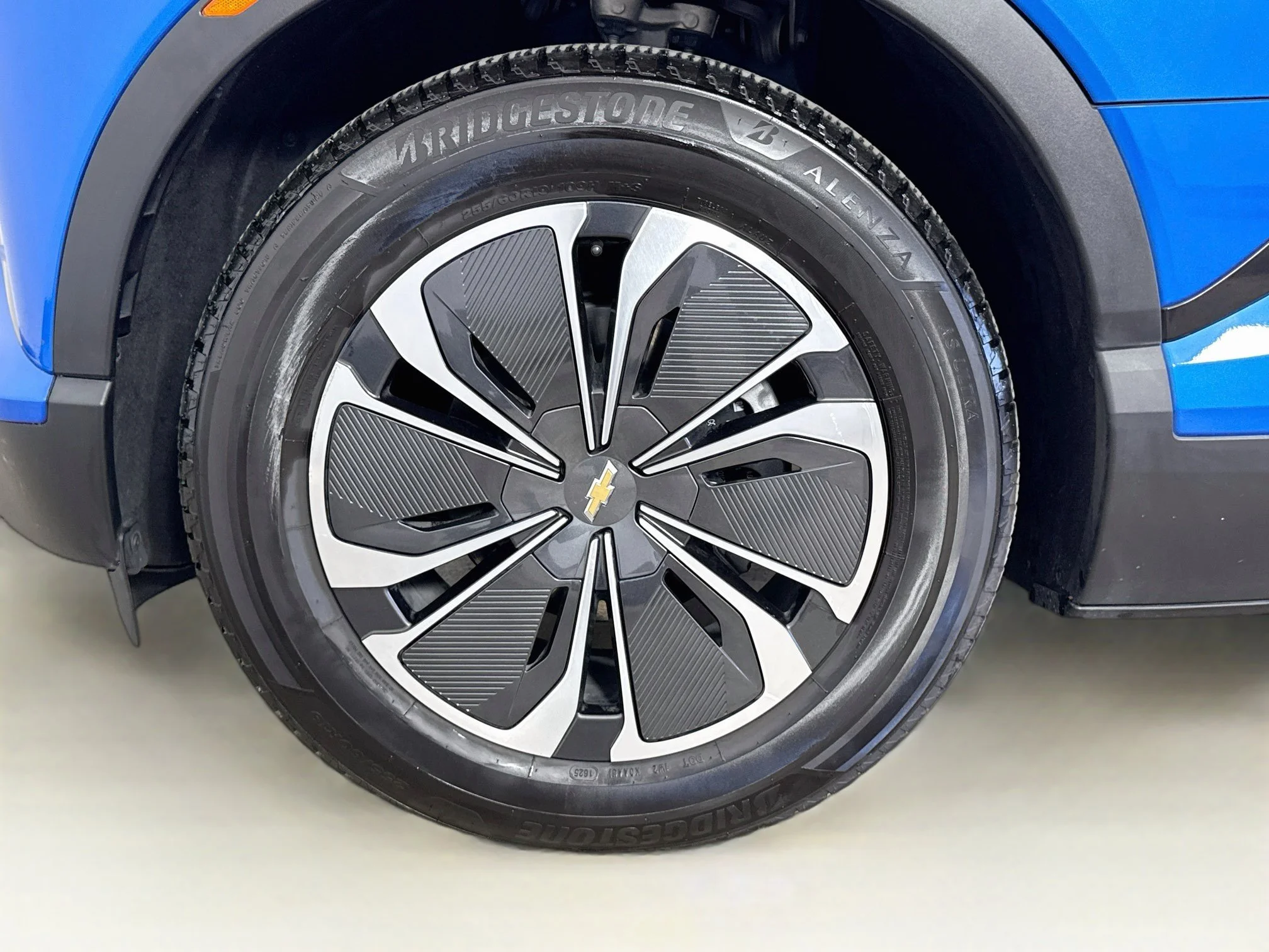 Used 2024 Riptide Blue Metallic Chevrolet LT image 34