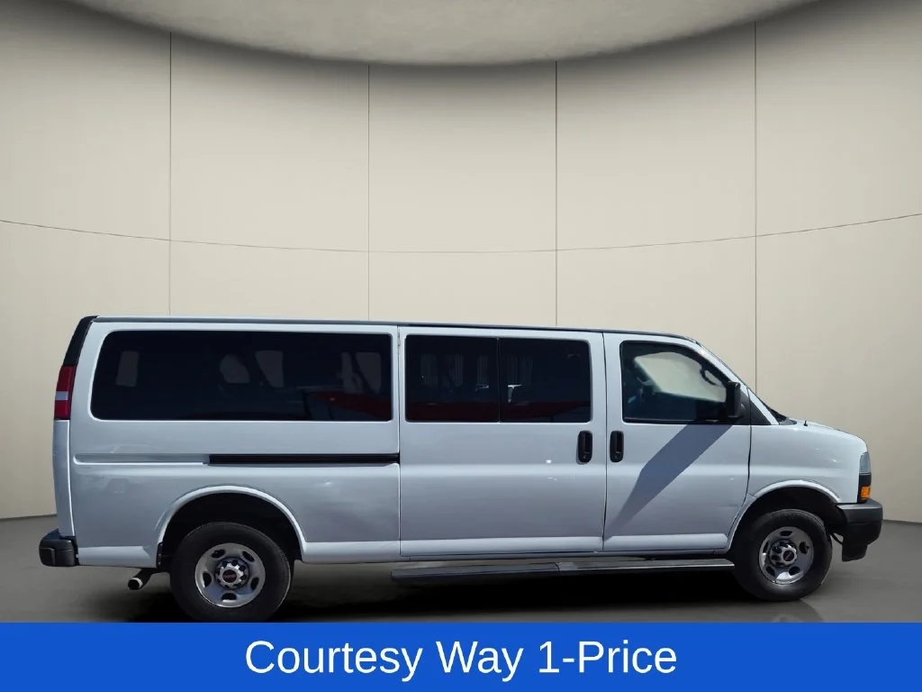 Used 2022 White GMC LS image 11