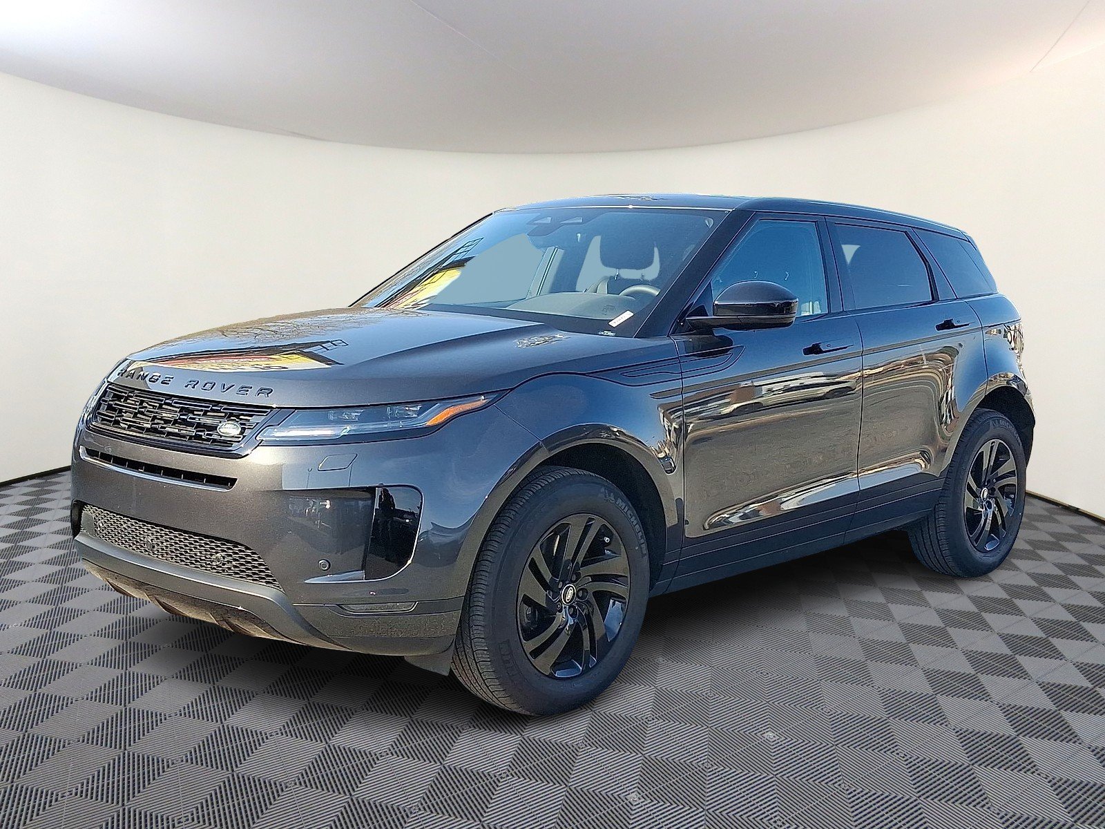 2026 Land Rover Range Rover Evoque S's photo