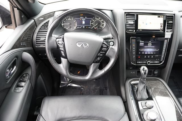Certified Used 2020 White INFINITI LUXE image 23