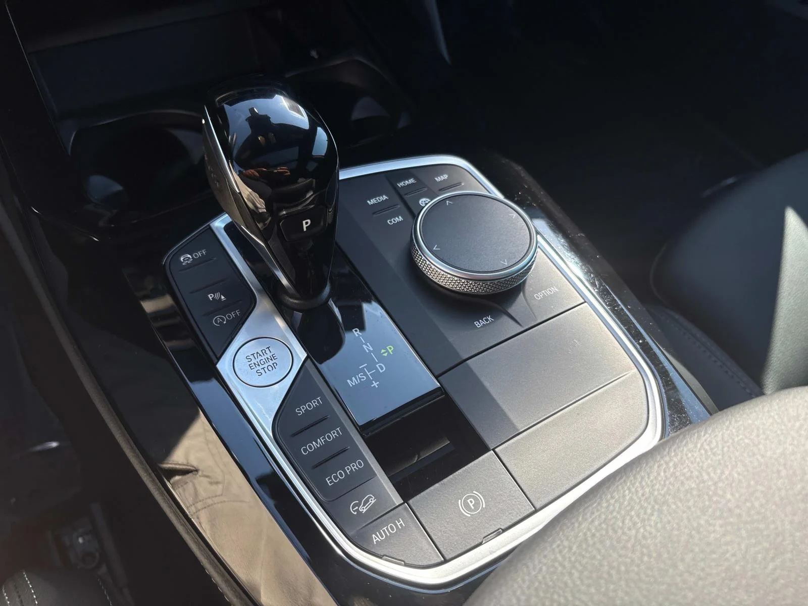 2025 BMW X4 30i - Photo 23