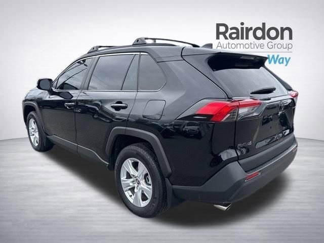 Used 2020 Midnight Black Metallic Toyota XLE image 5