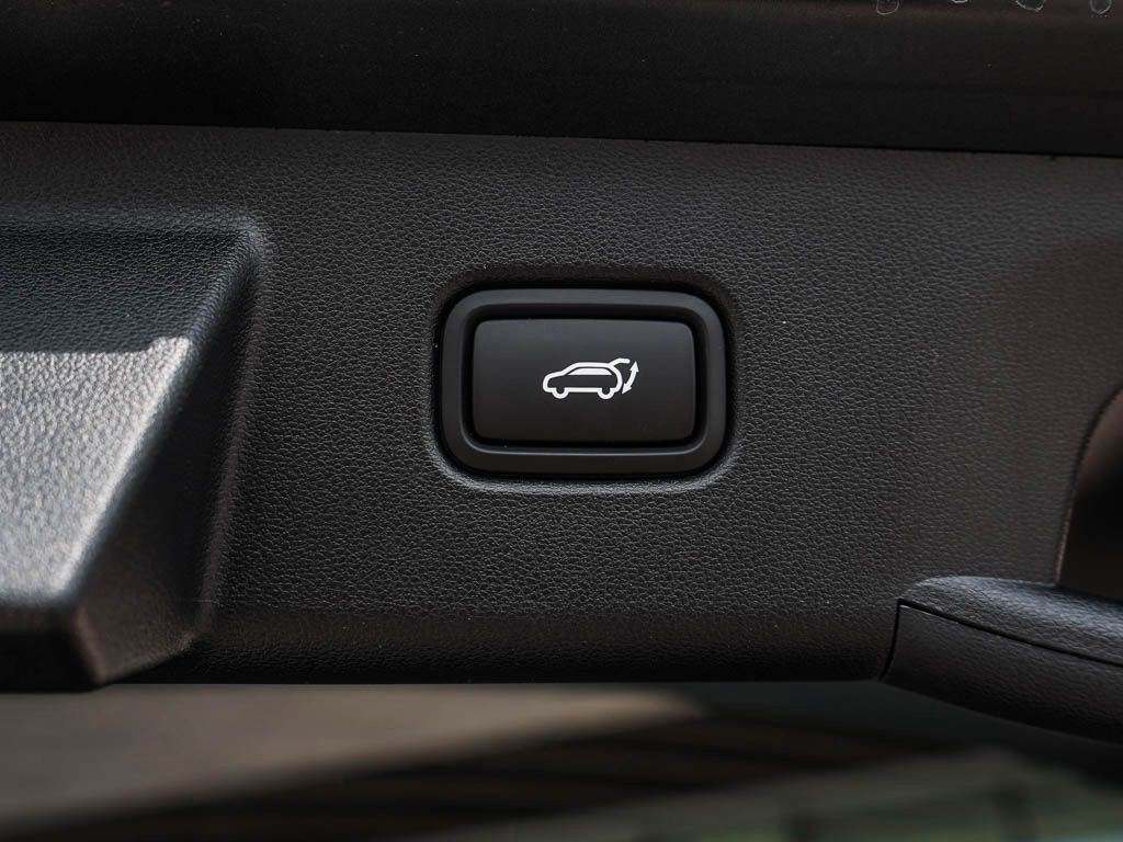 New 2026 Serenity White Pearl Hyundai Limited AWD image 9