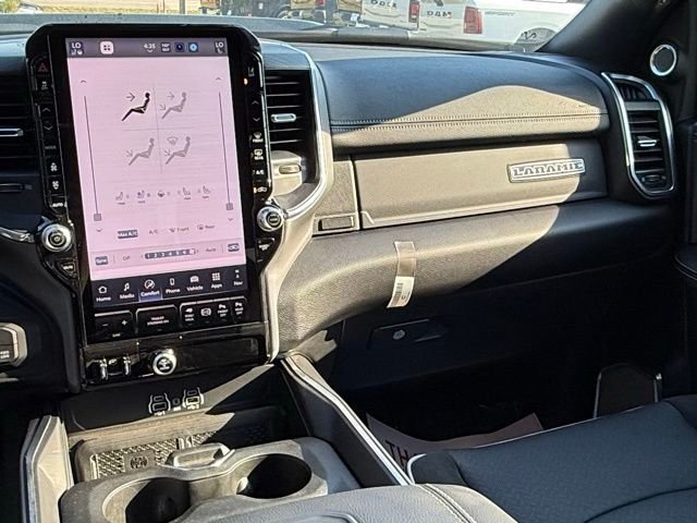 2025 RAM 3500 Laramie - Photo 24