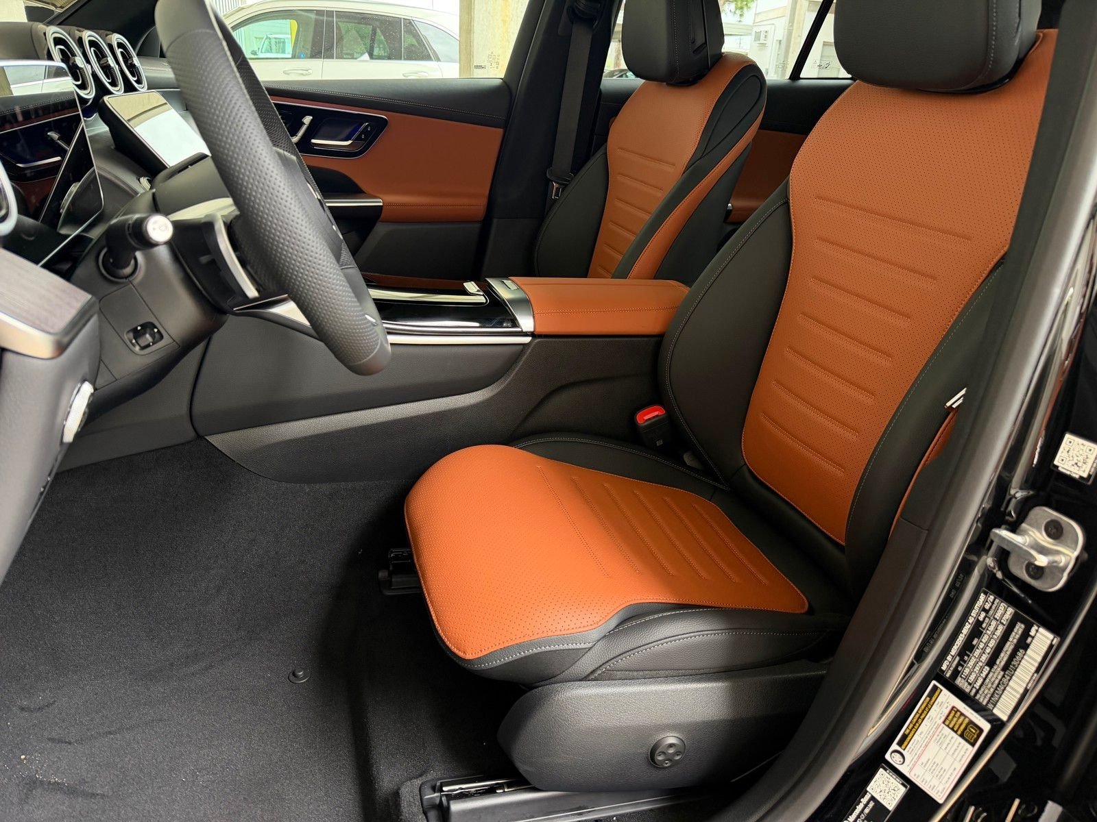New 2026 Black Mercedes-Benz GLC 300 image 14