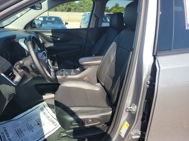 Used 2024 Silver GMC SLT image 16