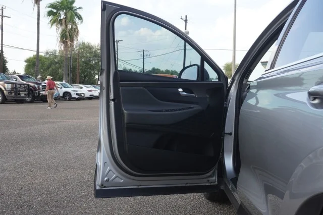 Used 2023  Hyundai SEL image 15