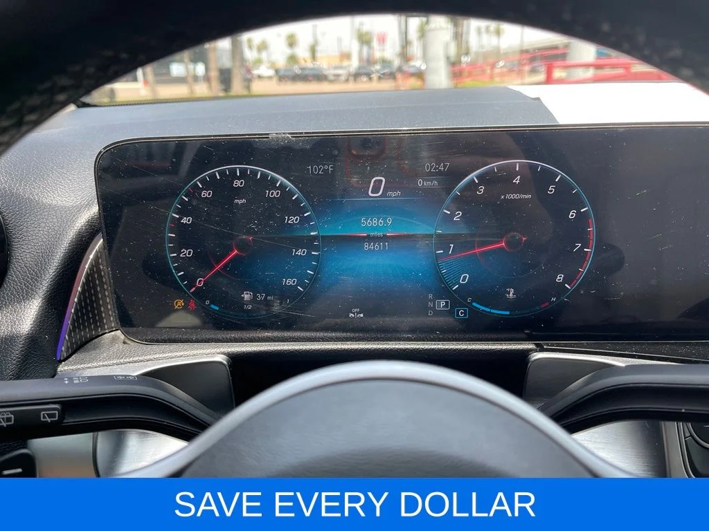Used 2020  Mercedes-Benz GLB 250 image 7