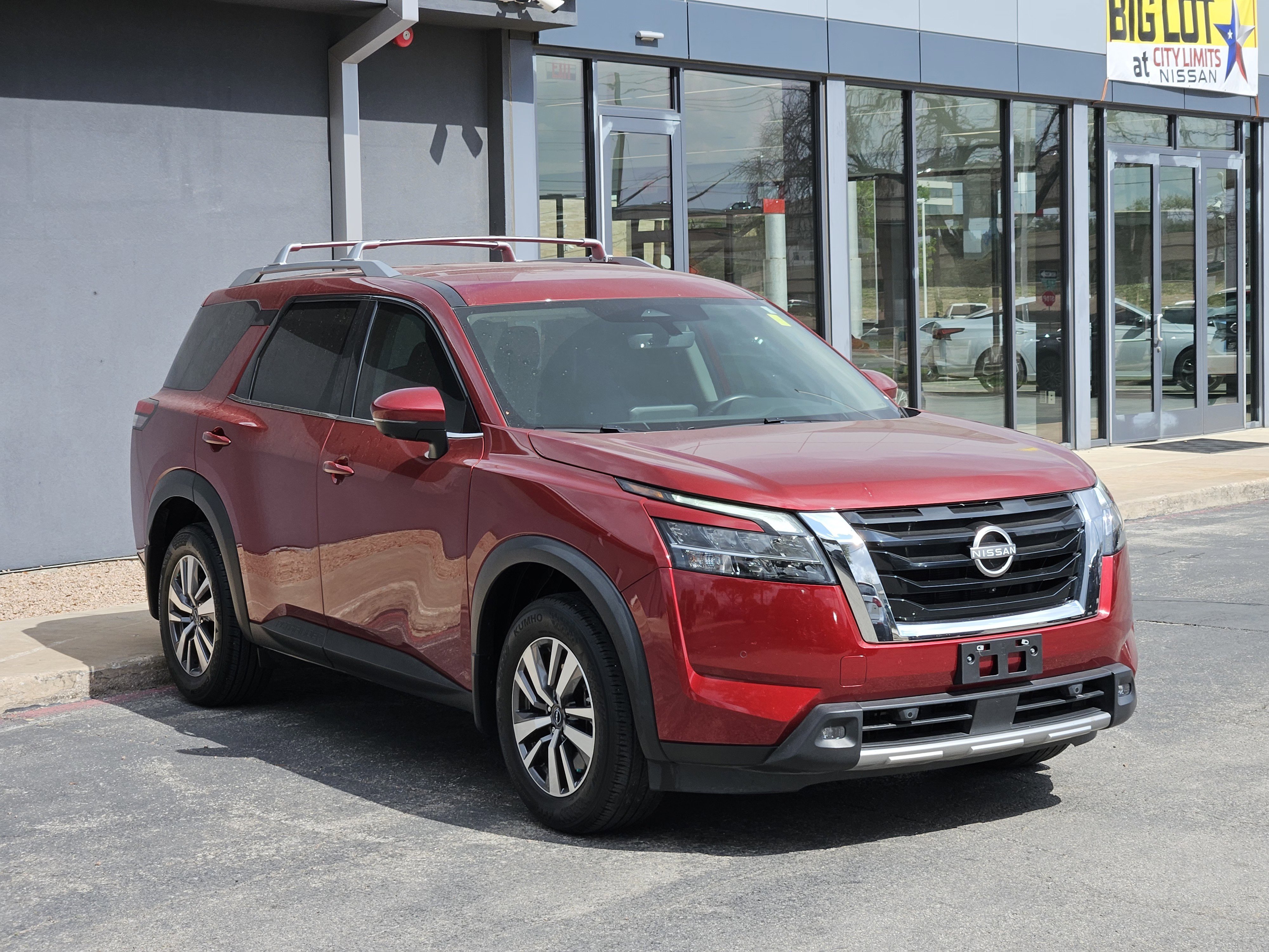 Certified Used 2023 Scarlet Ember Tintcoat Nissan SL image 3