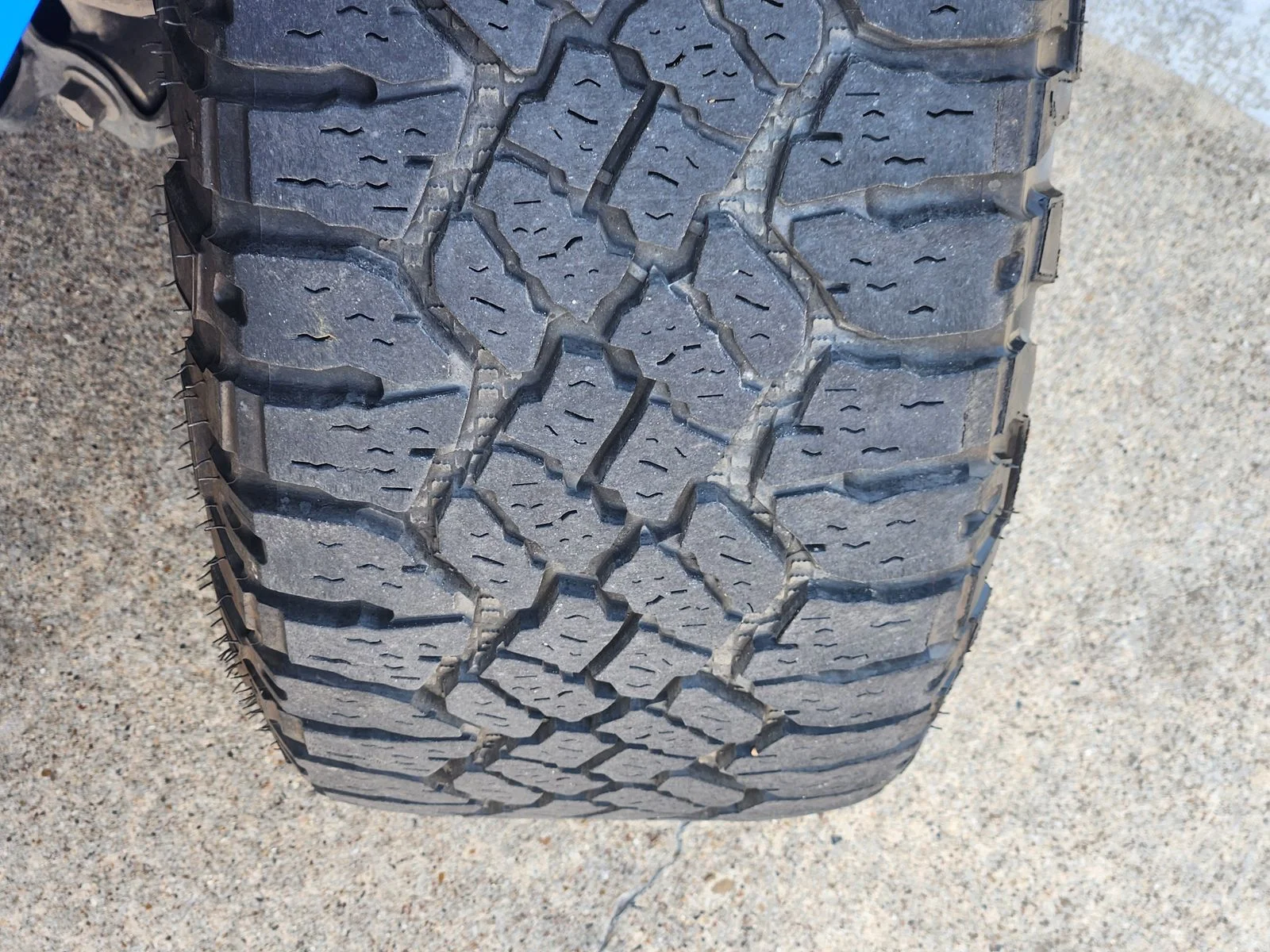 Used 2020 Blue Toyota SR5 image 10
