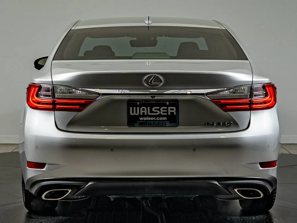Used 2018 Silver Lexus 350 image 6