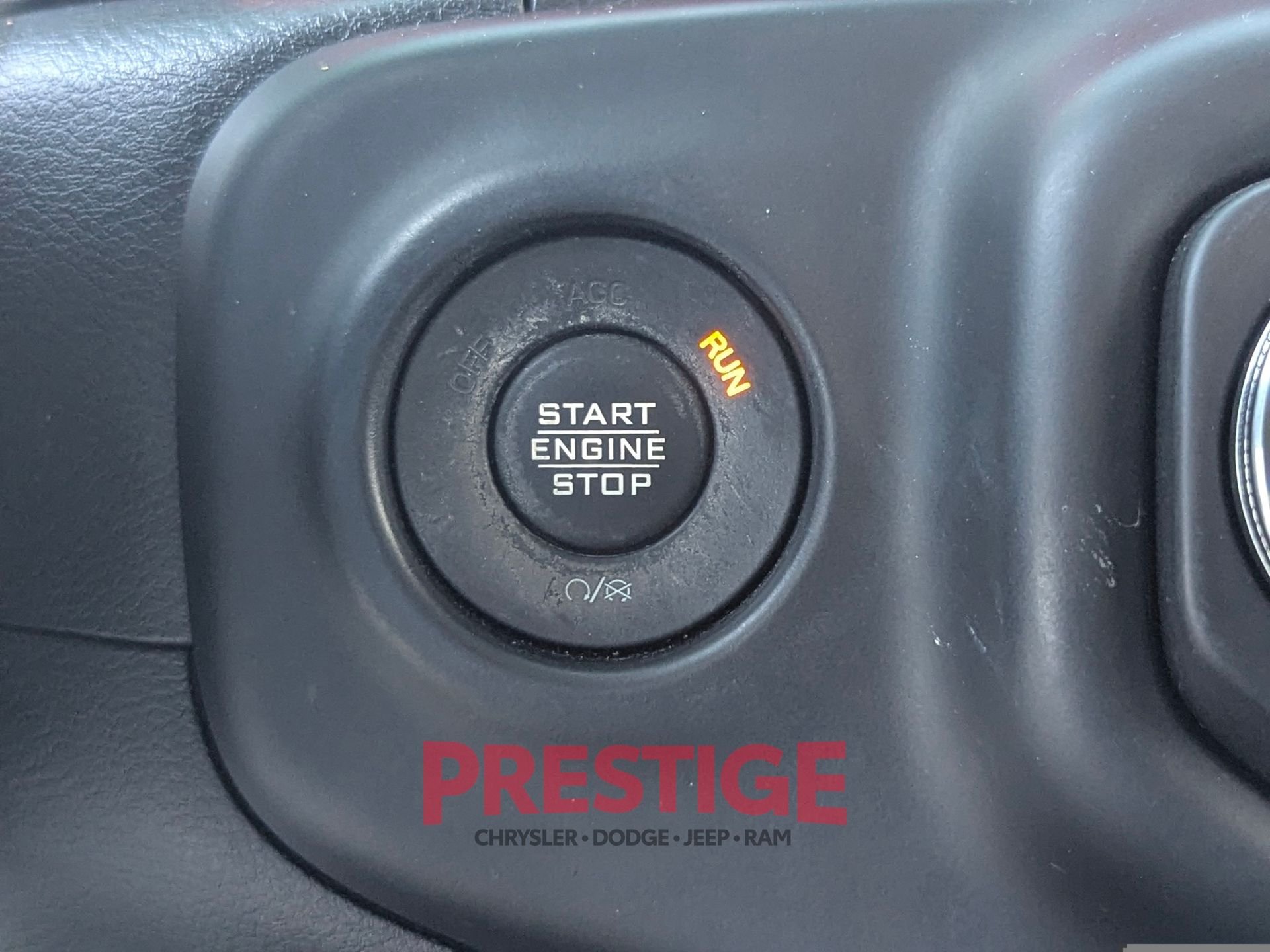 Used 2023 Silver Jeep Rubicon image 26