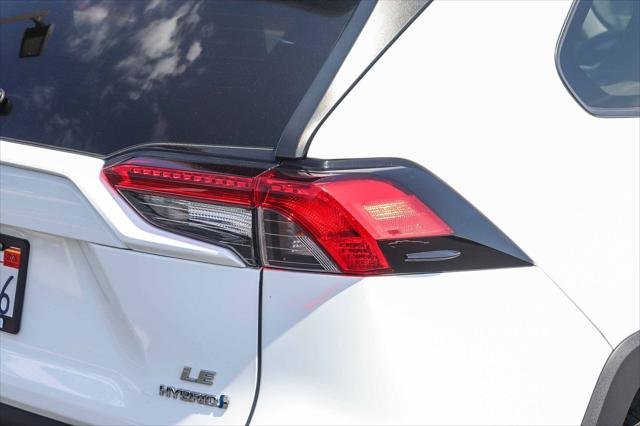 Certified Used 2020 ICE CAP Toyota  image 8
