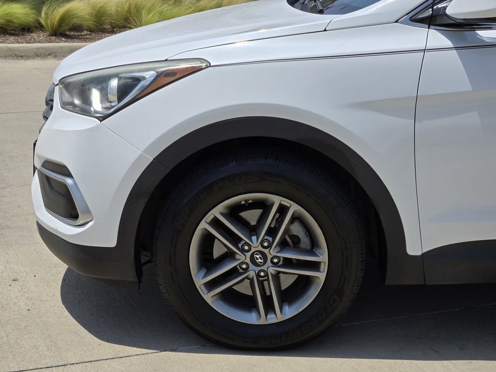 Used 2018 White Hyundai 2.4 Base image 6