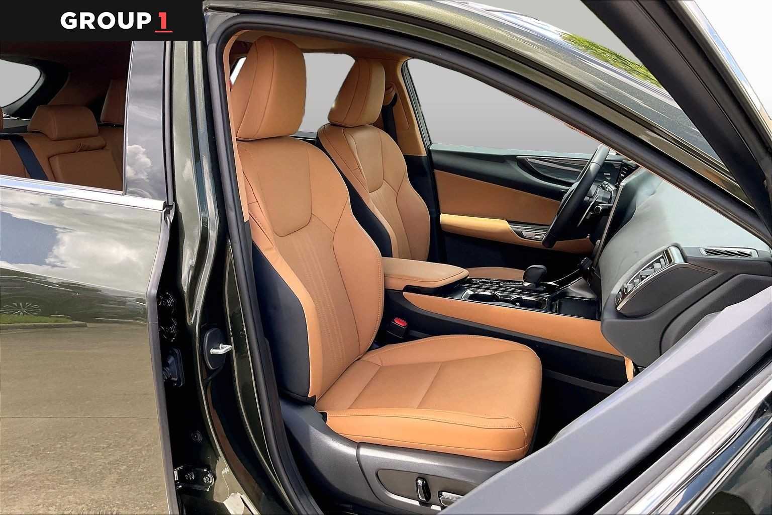 Certified Used 2025 Nori Green Pearl Lexus Premium image 8