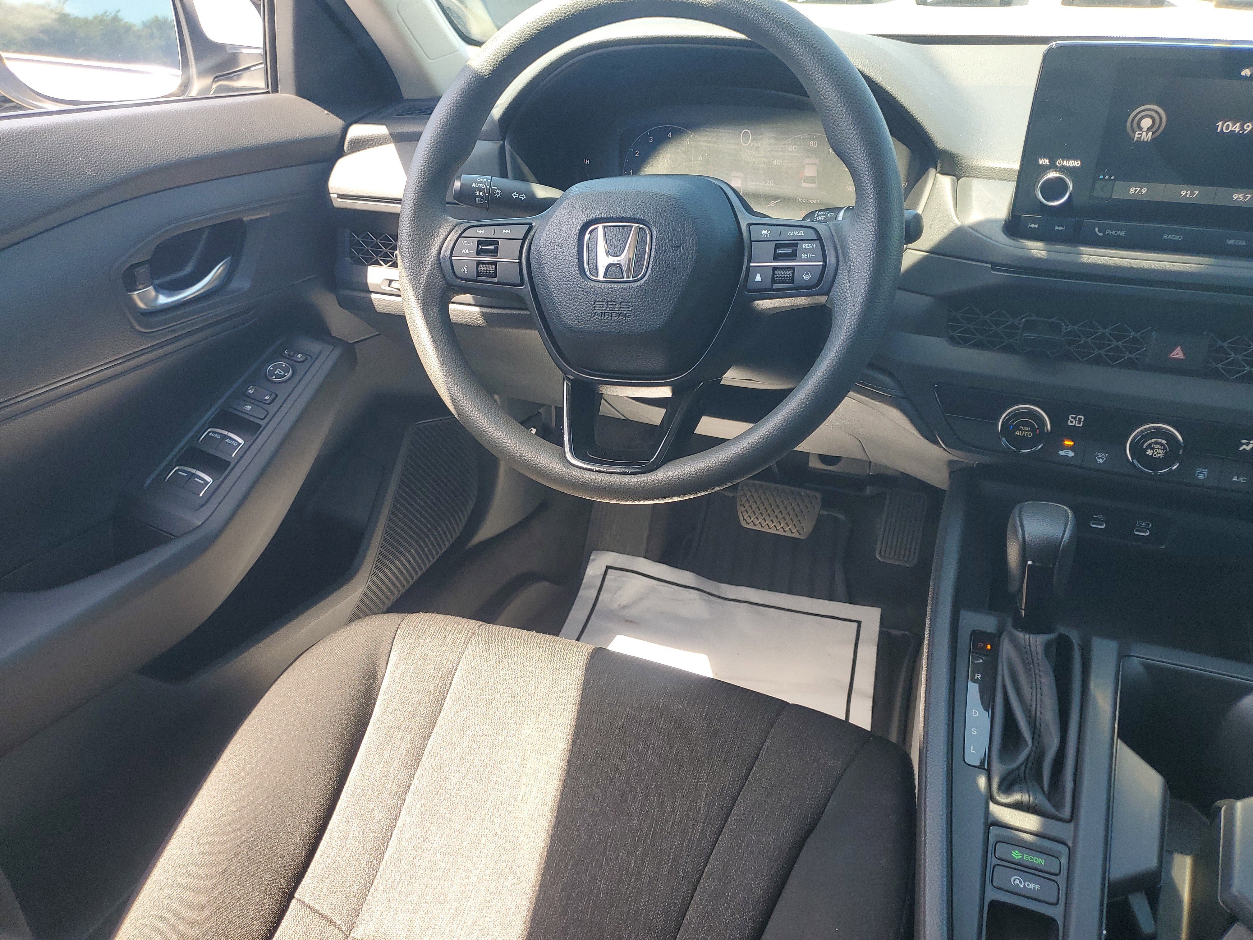 Used 2023 White Honda LX image 17