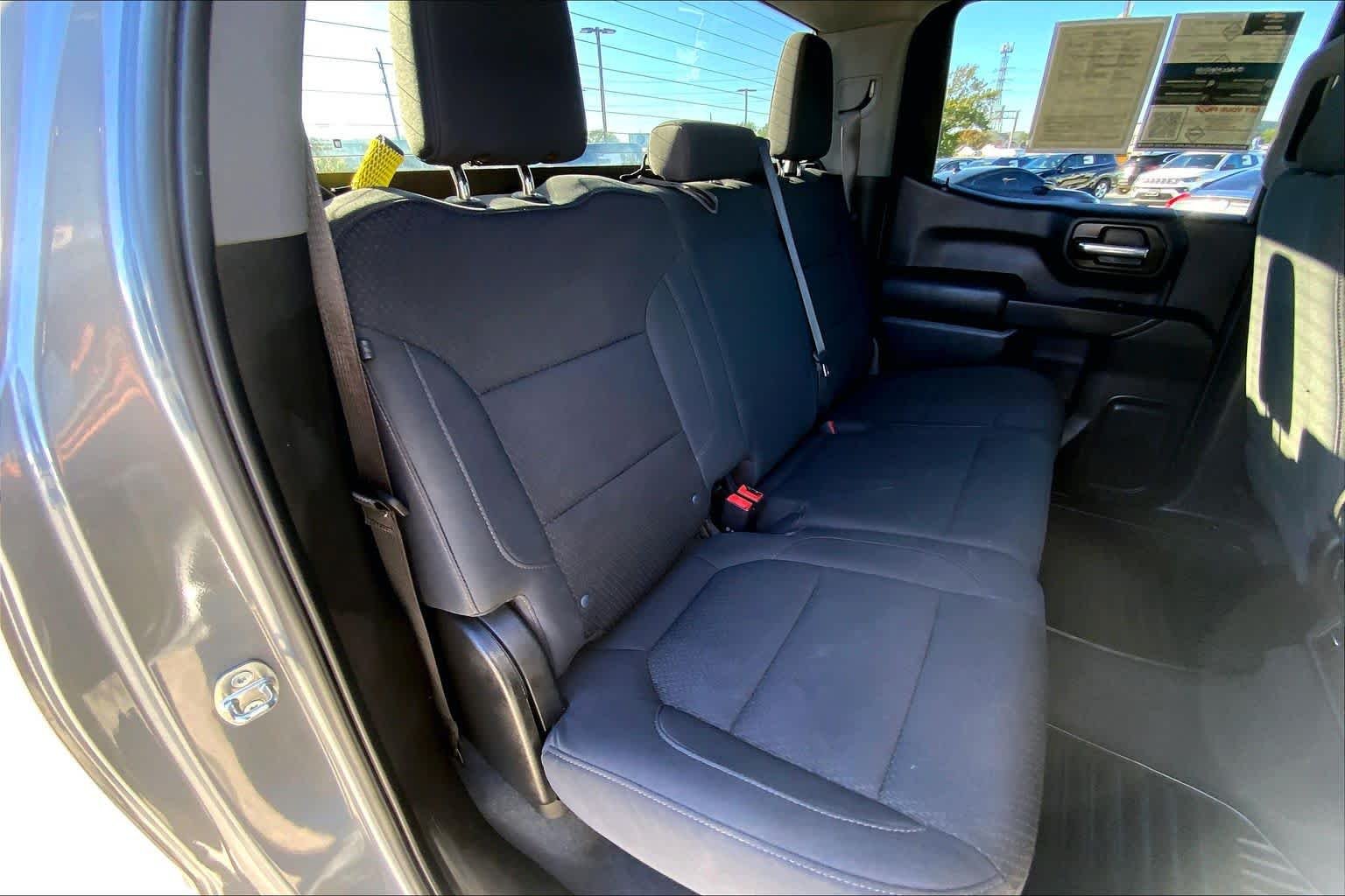 Used 2022 Satin Steel Metallic Chevrolet Custom image 18