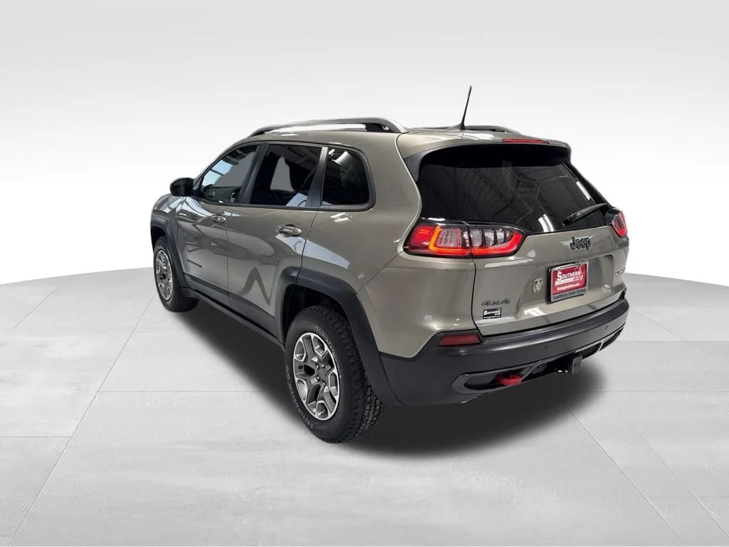 Used 2021 Beige Jeep Trailhawk image 5