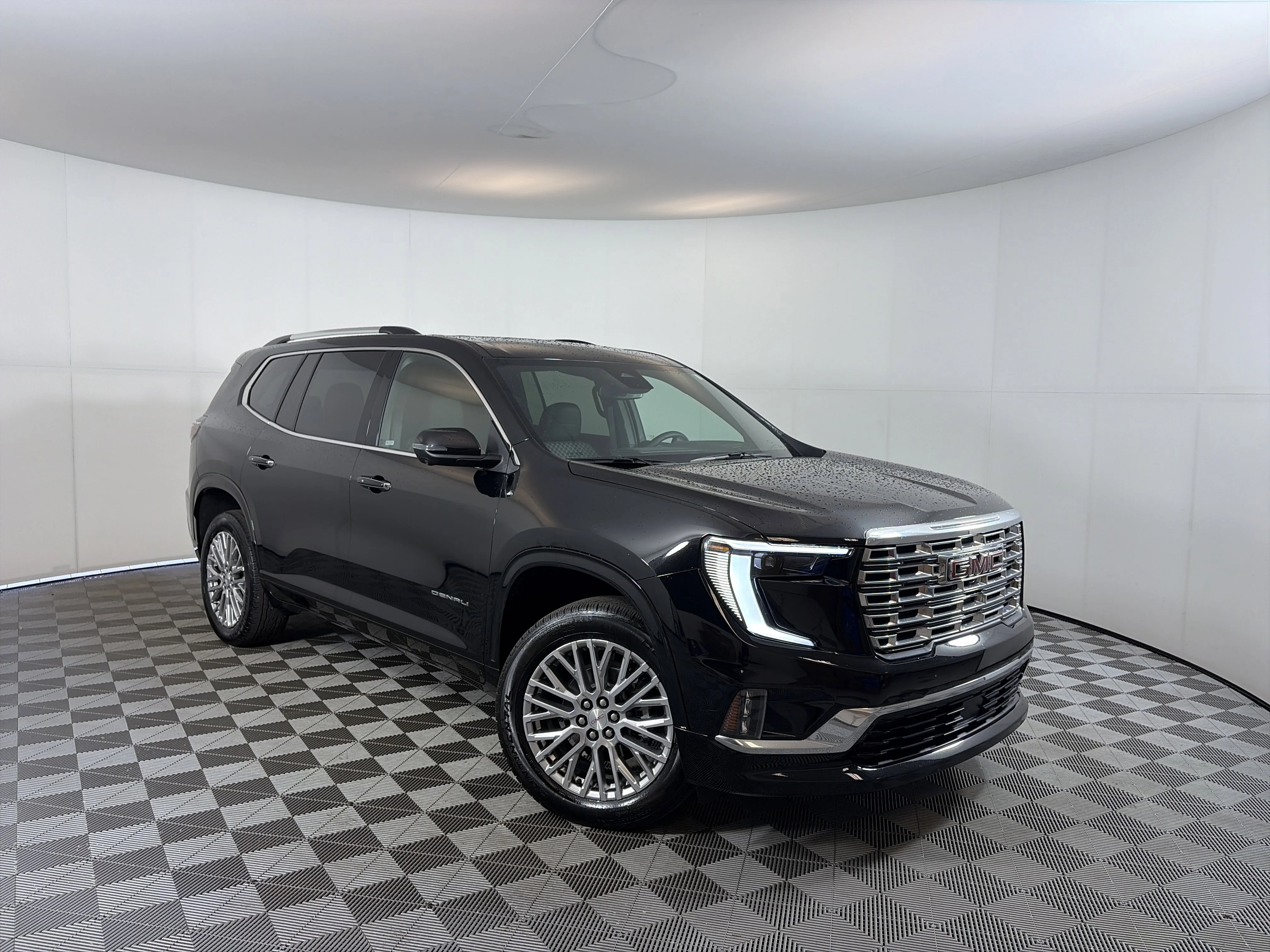 2024 GMC Acadia Denali AWD's photo