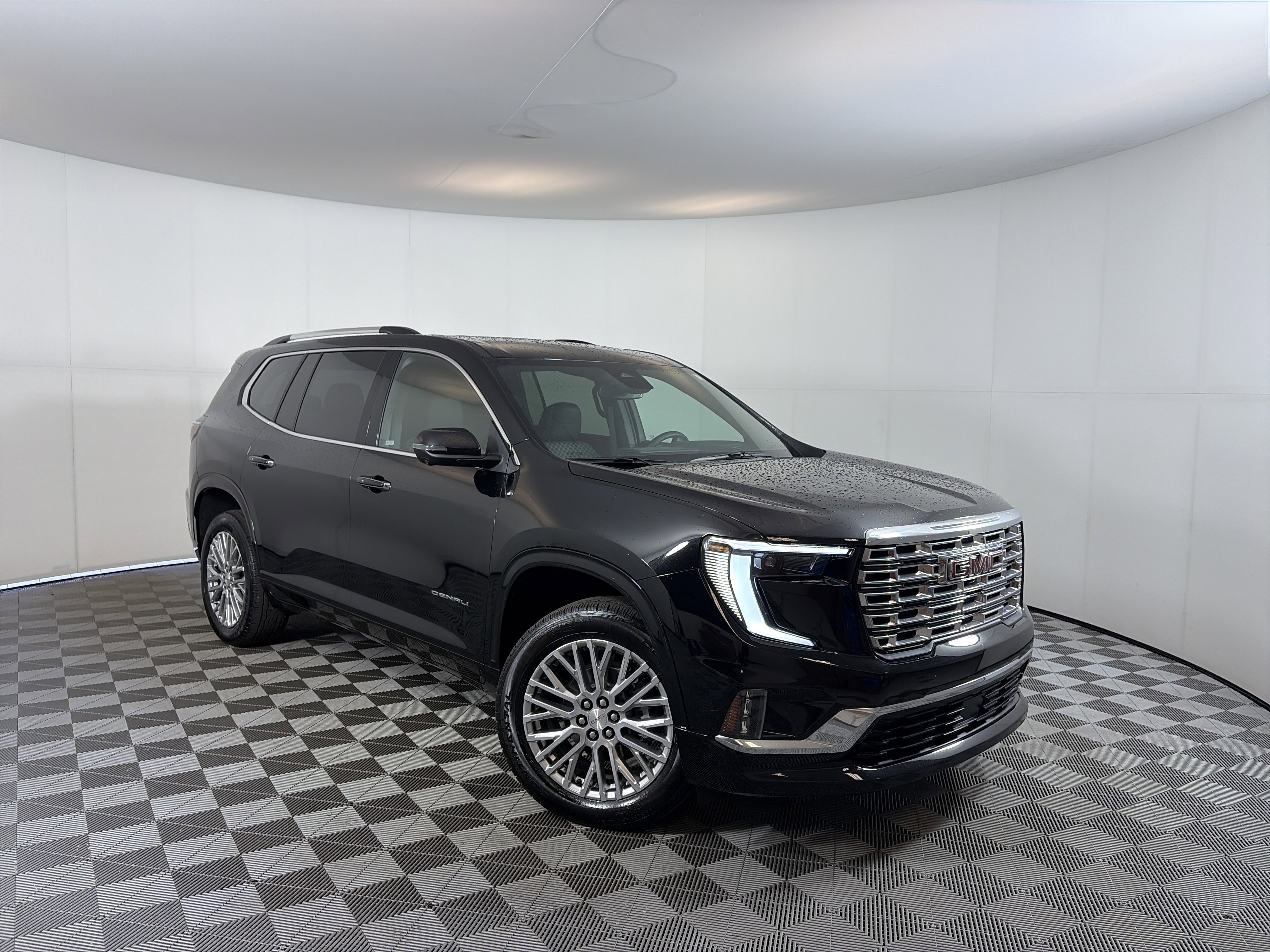 2024 GMC Acadia Denali AWD's photo