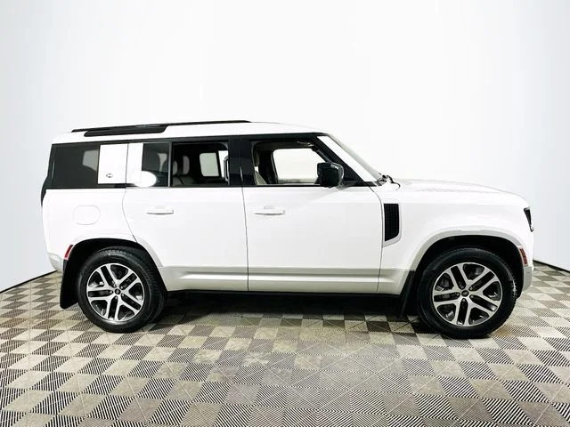 Certified Used 2023 White Land Rover SE image 2