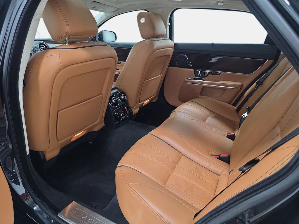 Used 2014 Ebony Jaguar XJL Portfolio image 12
