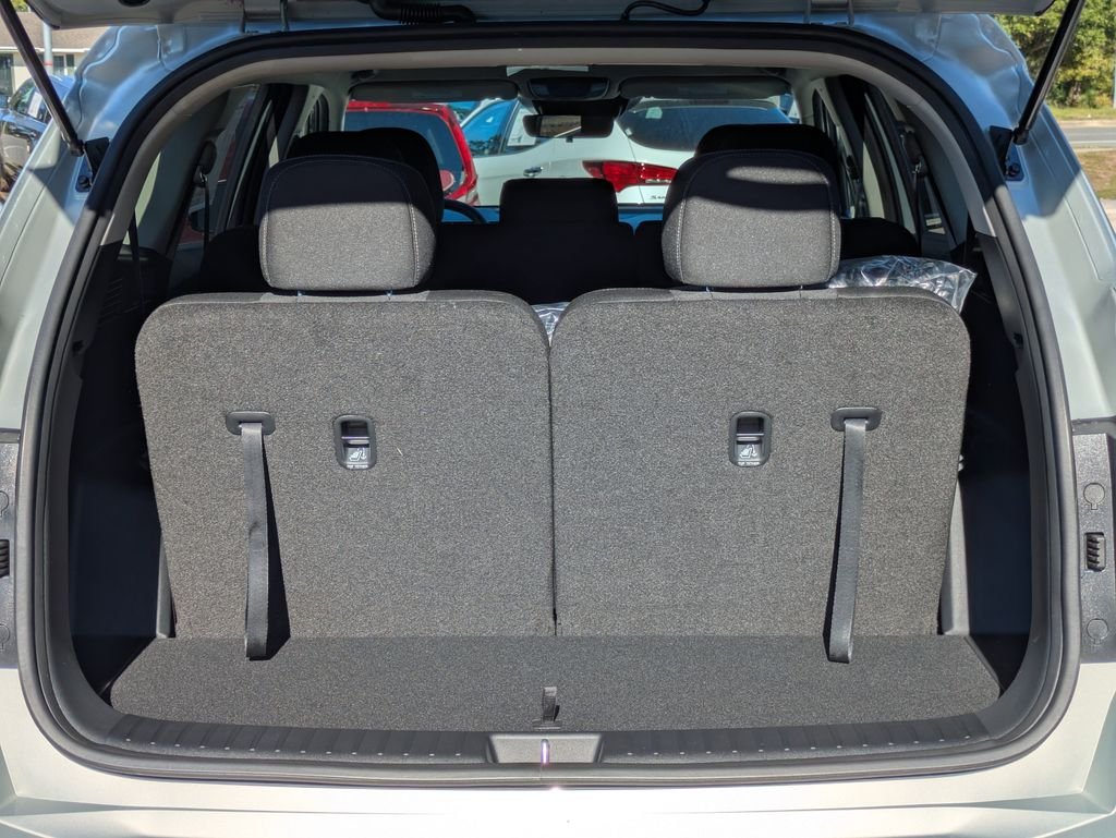 New 2026 Ivory Silver Kia LX image 12