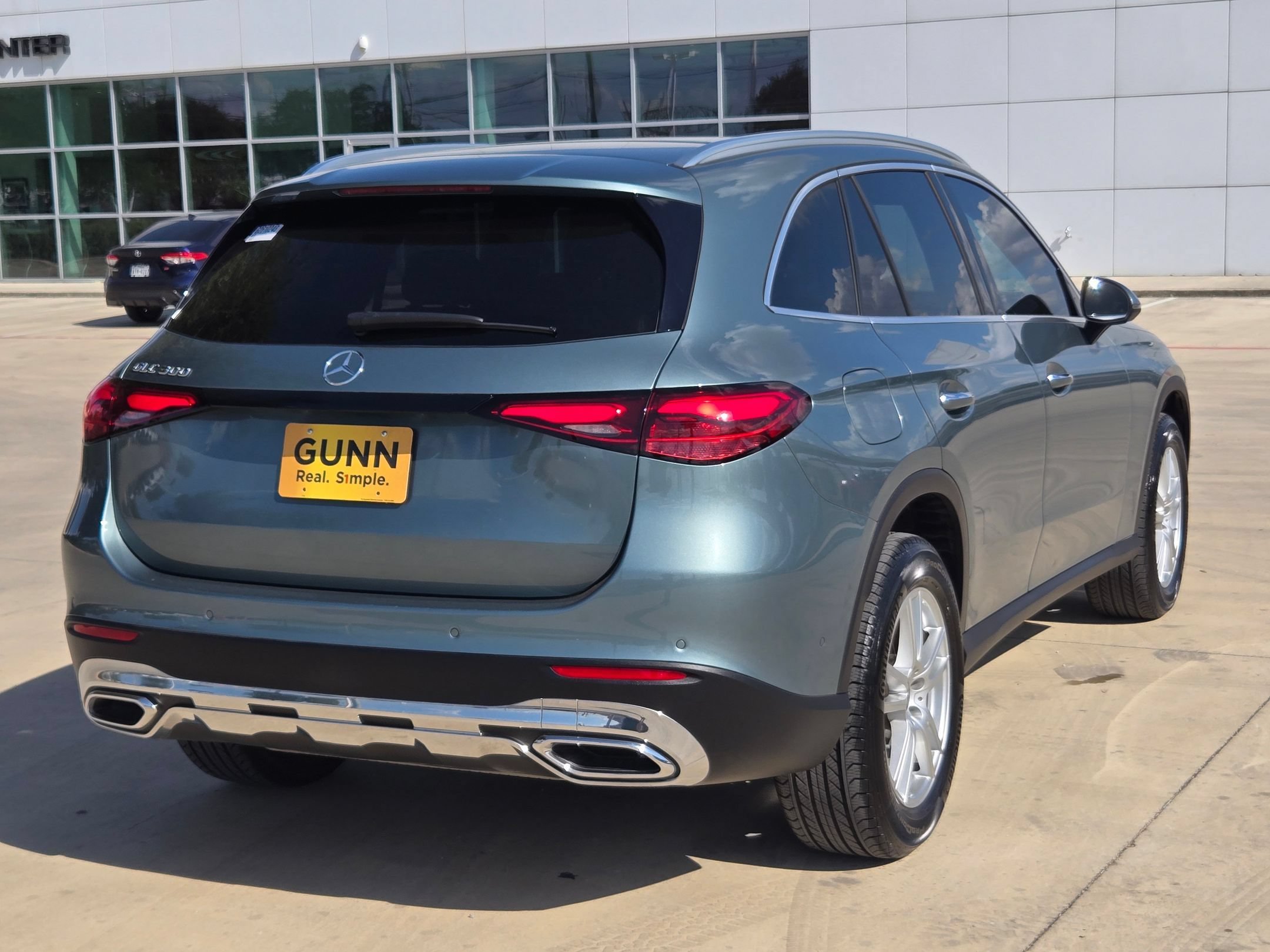 2025 Mercedes-Benz GLC Base - Photo 7
