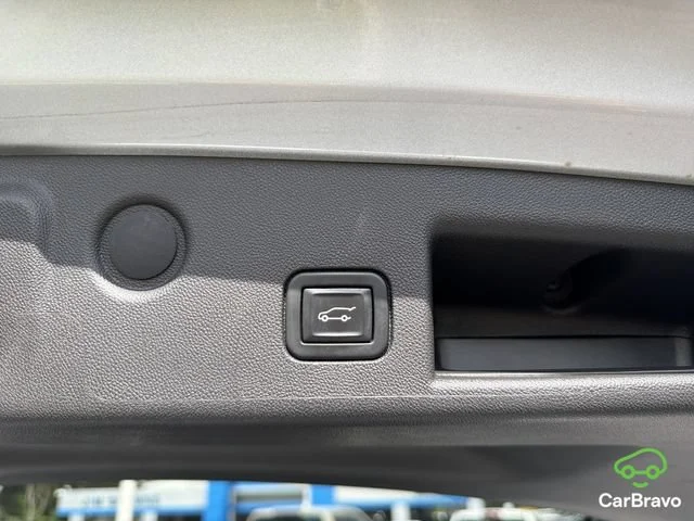 Used 2022 Silver Ice Metallic Chevrolet LT image 12