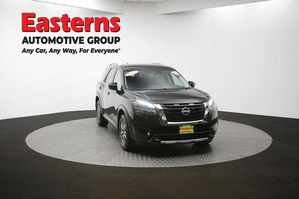 Used 2022 Black Nissan SL image 53