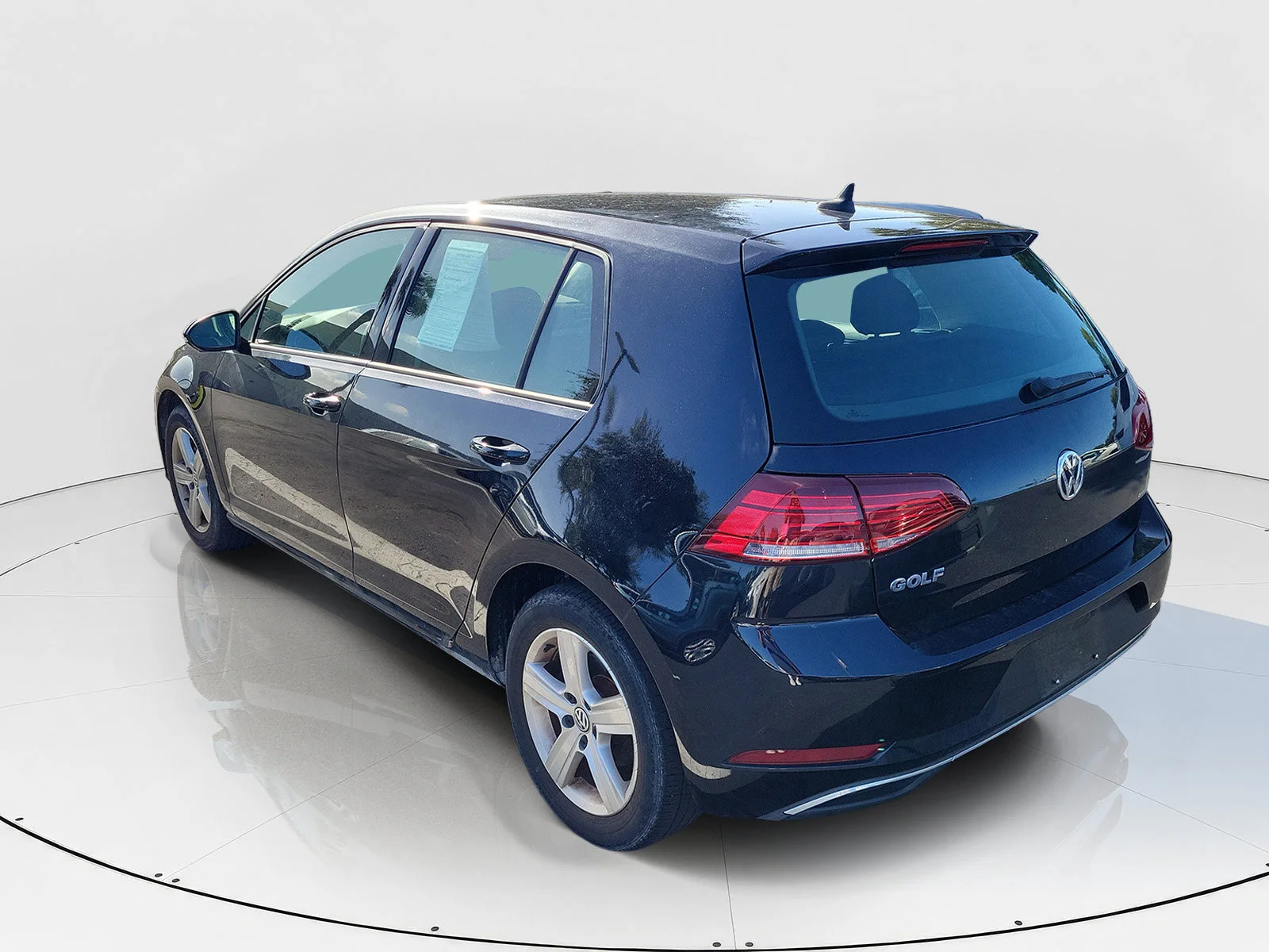 Used 2021 Black Volkswagen 1.4T TSI image 5