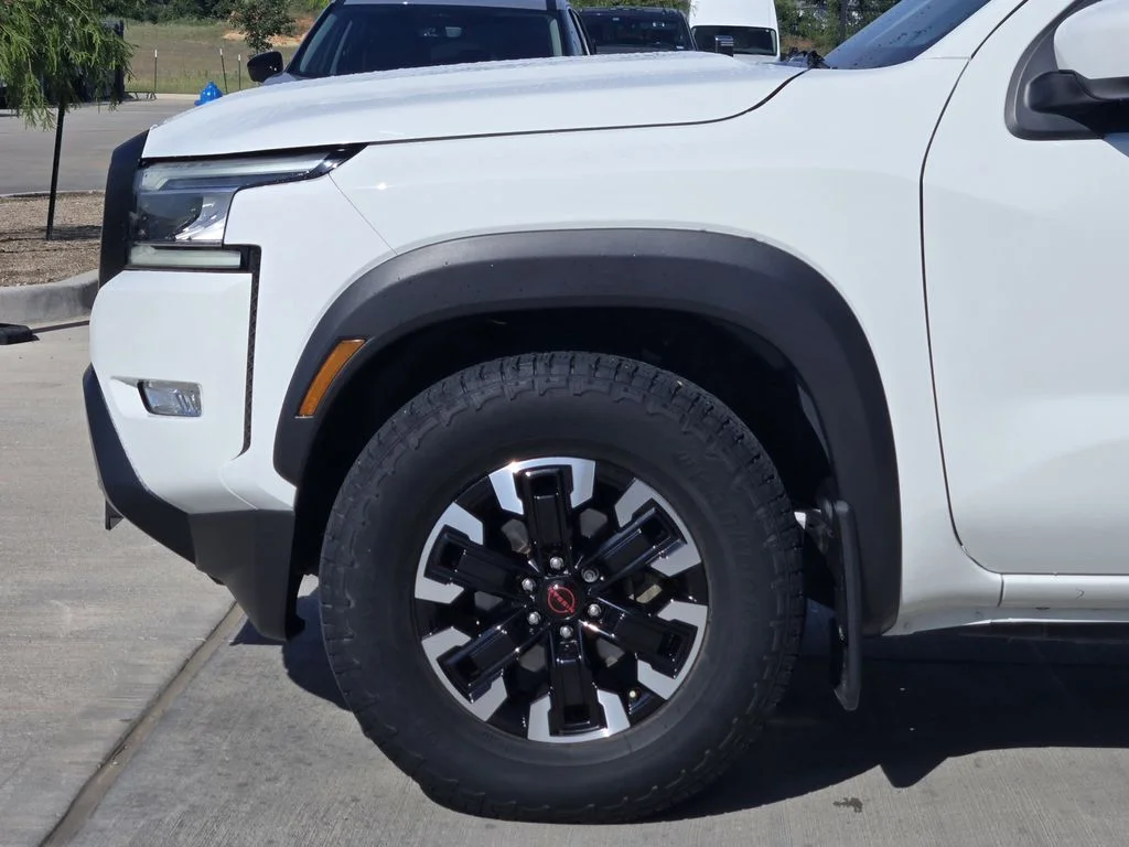 Used 2024 White Nissan PRO-X image 7