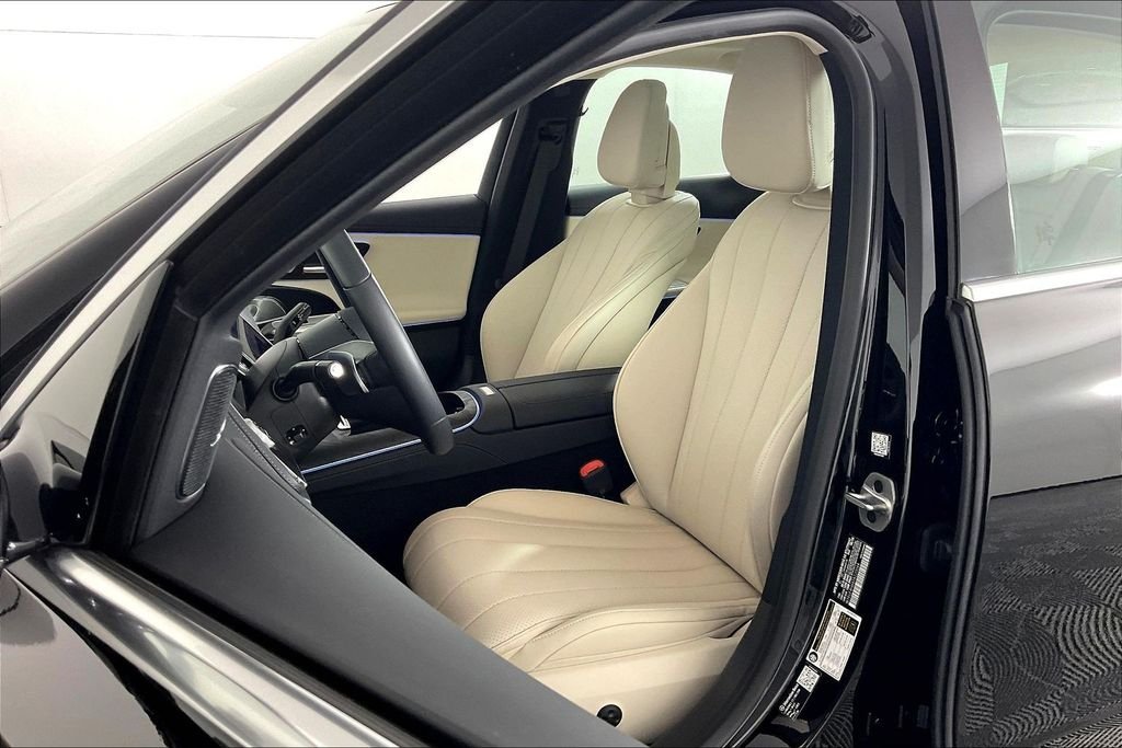 2026 Mercedes-Benz E-Class E350 - Photo 17