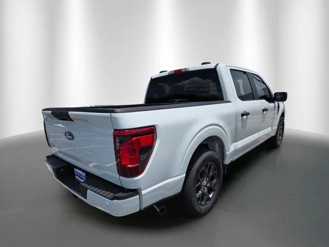 Used 2021 Oxford White Ford XL image 4