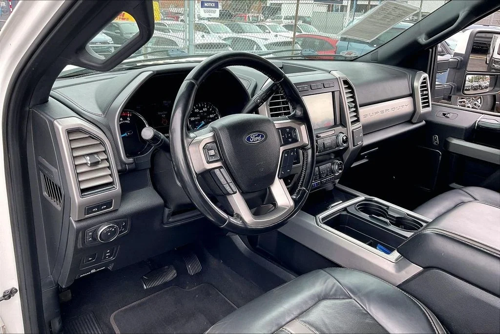 Used 2020 White Ford Platinum image 13