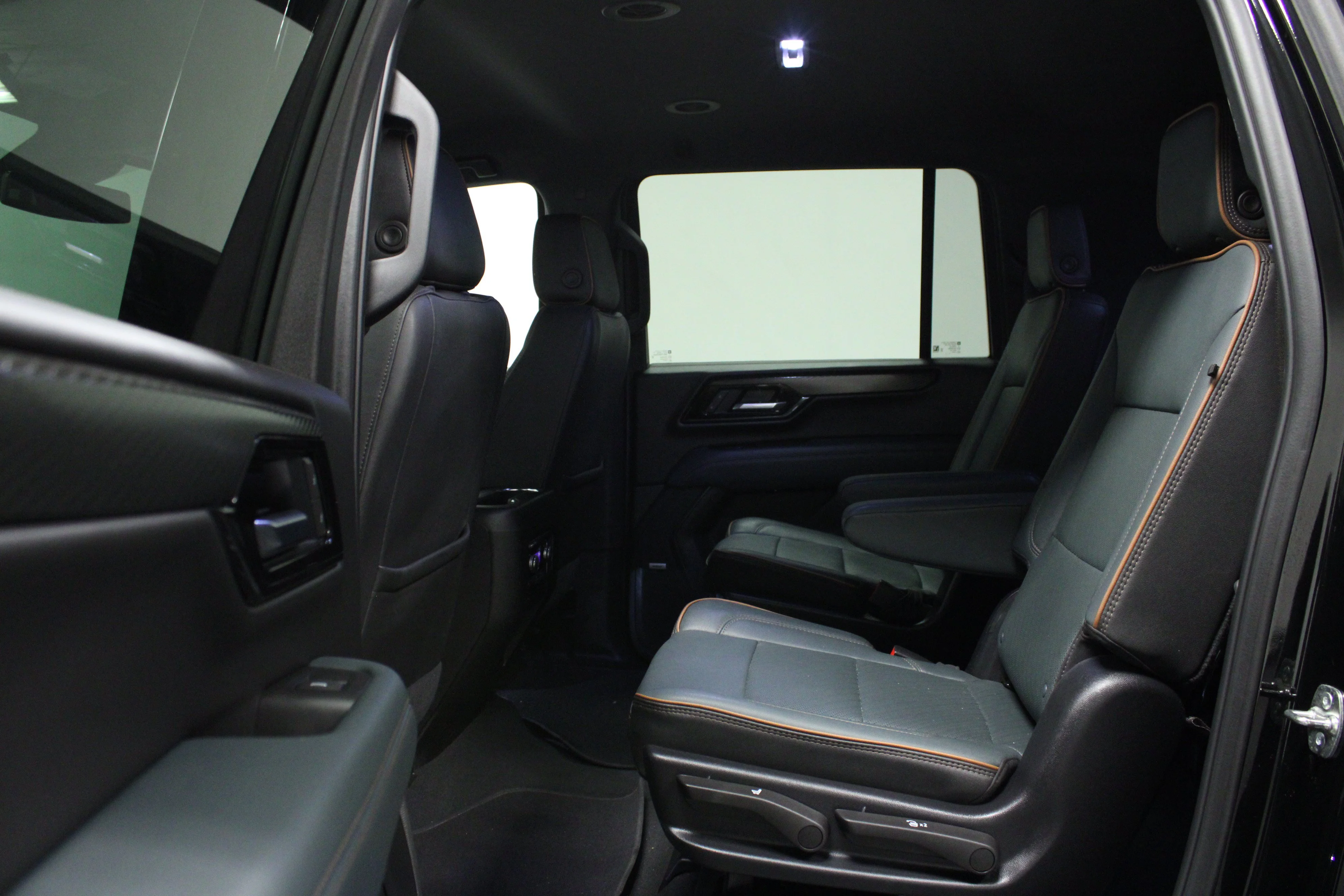Used 2025 Onyx Black GMC AT4 image 13