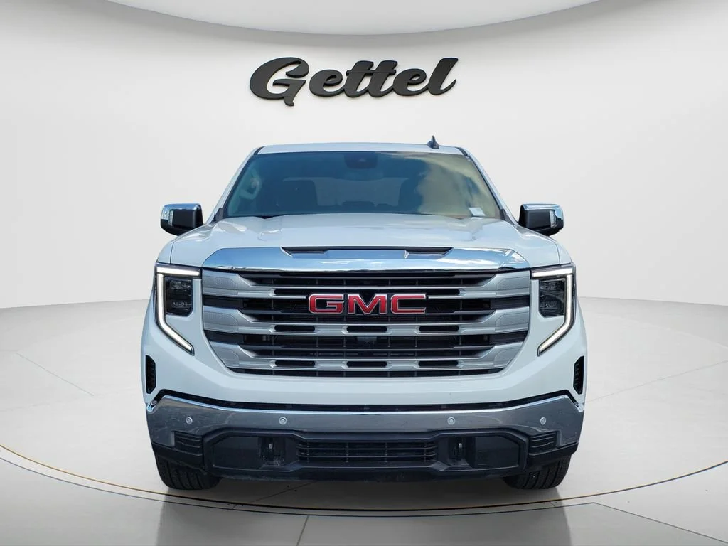 New 2026 Summit White GMC SLE image 2